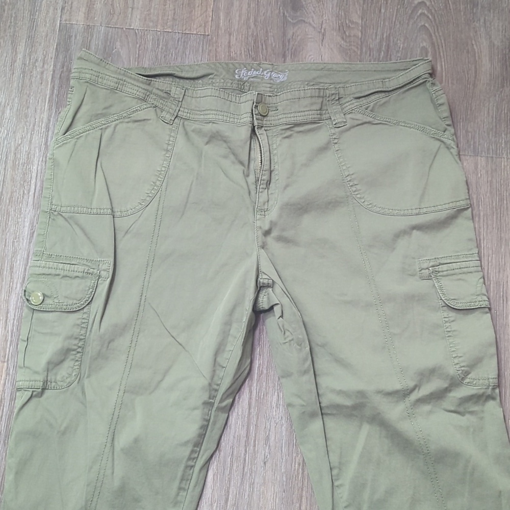 ❤️5/$25 Faded Glory Women Olive Cargo Pants - Picture 2 of 6